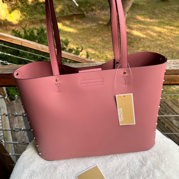 Michael Kors Manhattan Large Tote- Pink NWT - Picture 2 of 6